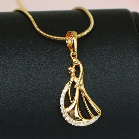 "Dancing Couple Rose Gold Pendant with Crystals, XPPT1568 - Picture 1 of 12